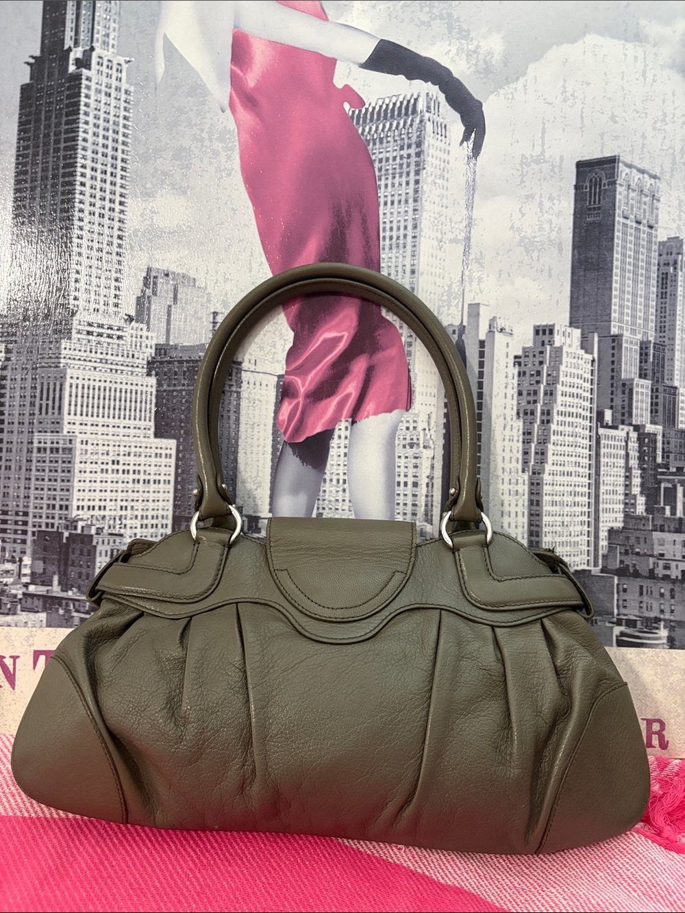 Salvatore Ferragamo Marissa Gsncini Leather Satchel Handbag - Picture 2 of 12